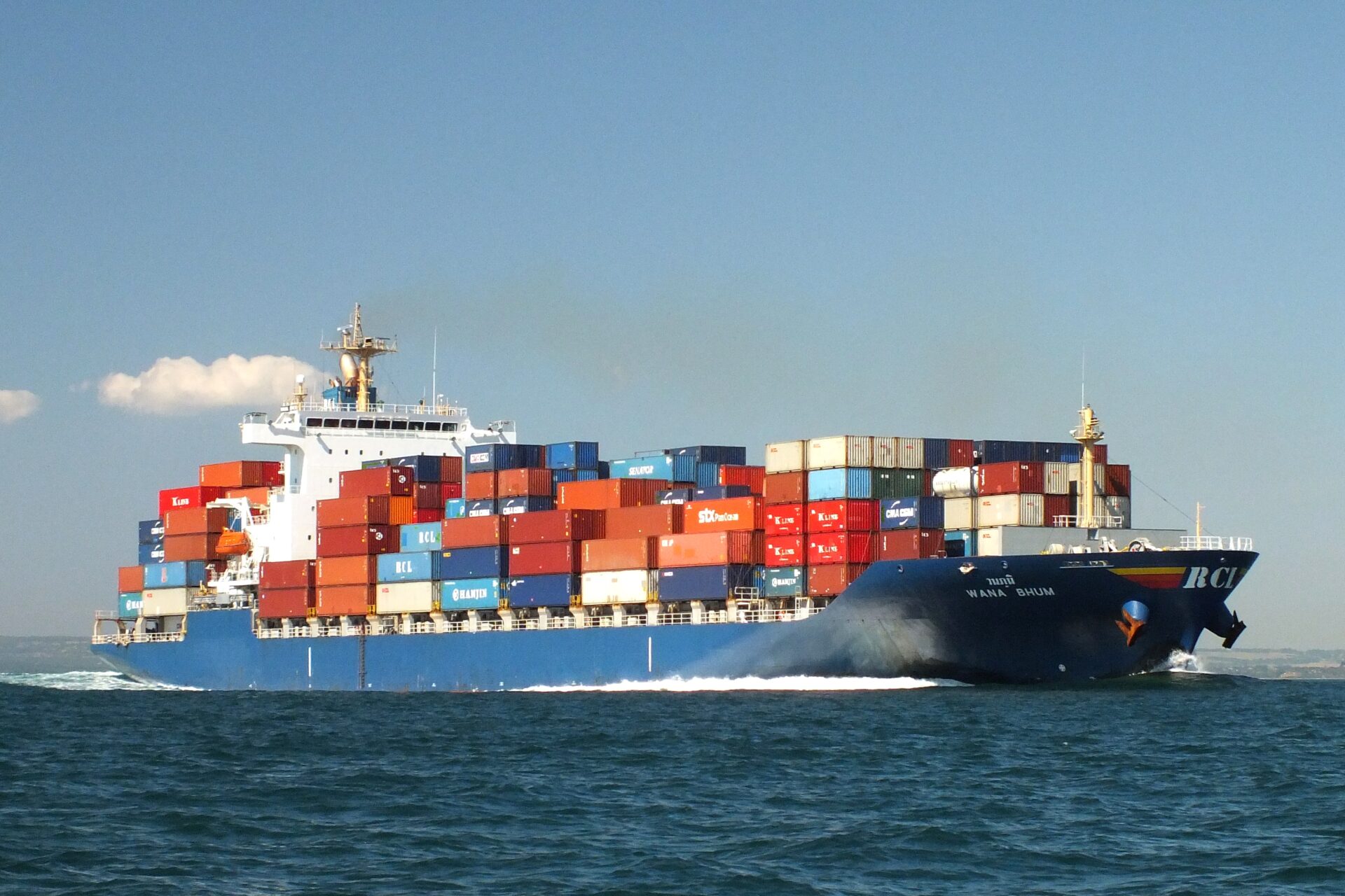 wana_bhum-9308663-container_ship-8-140842